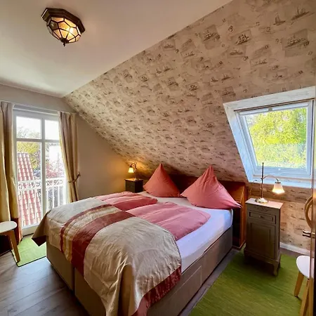 Luisa Aparthotel